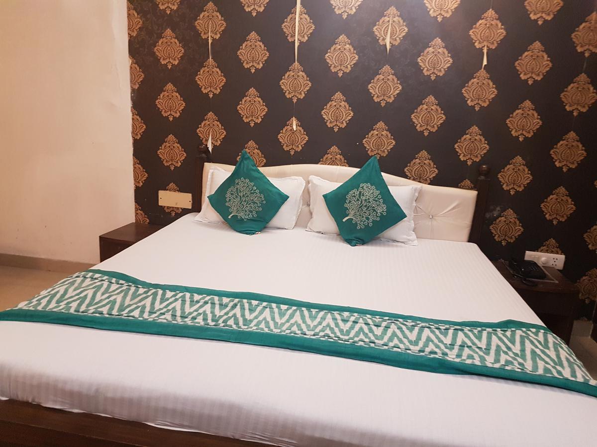 Hotel Haryana Chandigarh Exterior photo